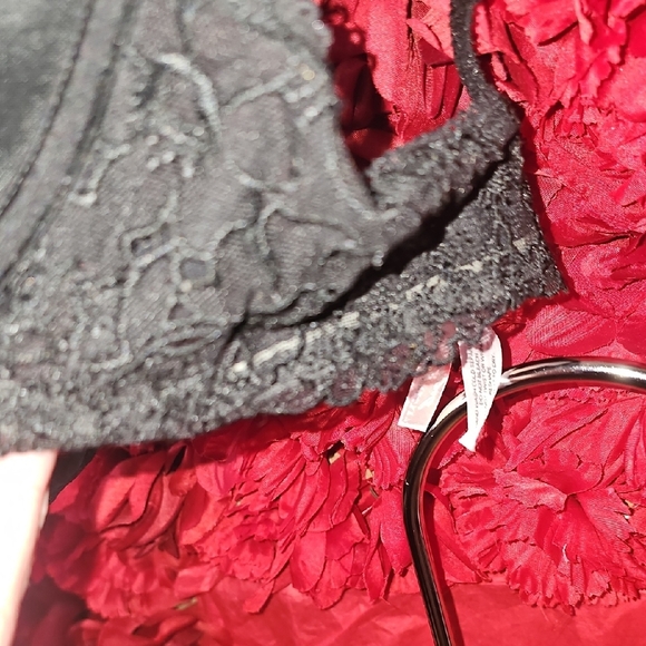 Victoria's Secret AngelsBlack Lace Trim Bra Size 36B - Picture 3 of 7